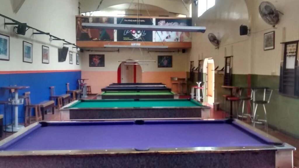 Club Pool And Art