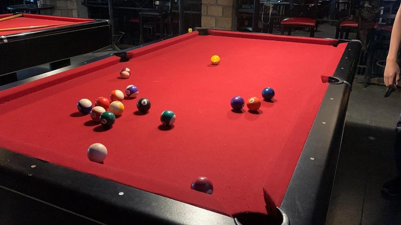 Ricos Sports Bar