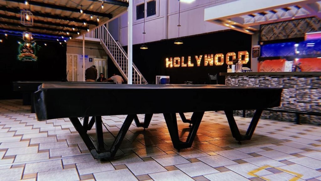 Hollywood Billiards